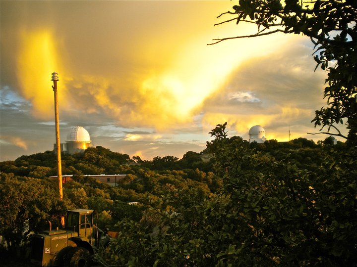 Looking south from sunset, toward the 2.1-meter and the WIYN 0.9-meter.
