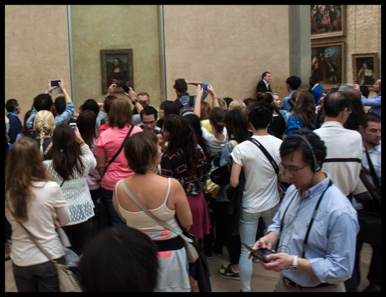 The crowd around the Mona Lisa. This was around 7pm on a Friday night.